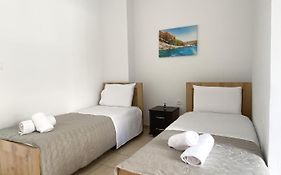 Dinos Apartaments