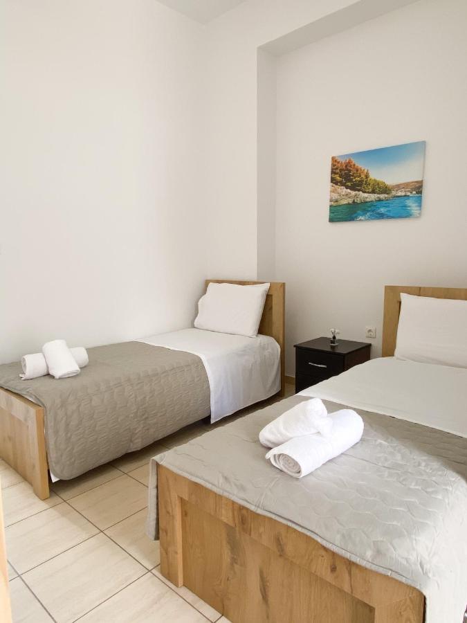 Dinos Apartaments Himarë Exterior foto