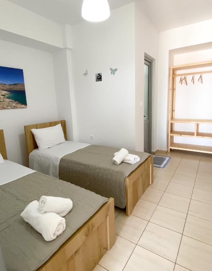 Dinos Apartaments Himarë Exterior foto