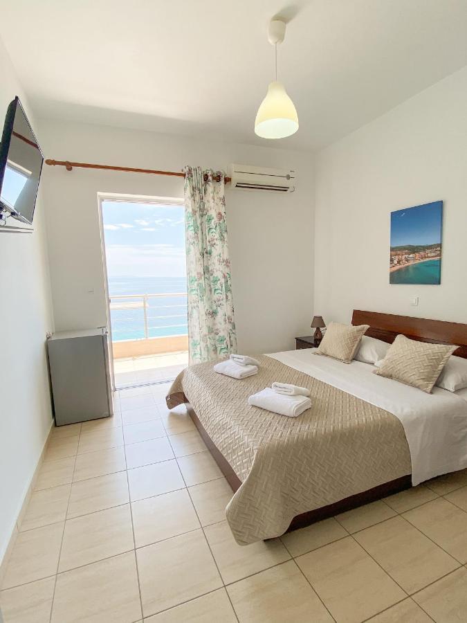 Dinos Apartaments Himarë Exterior foto