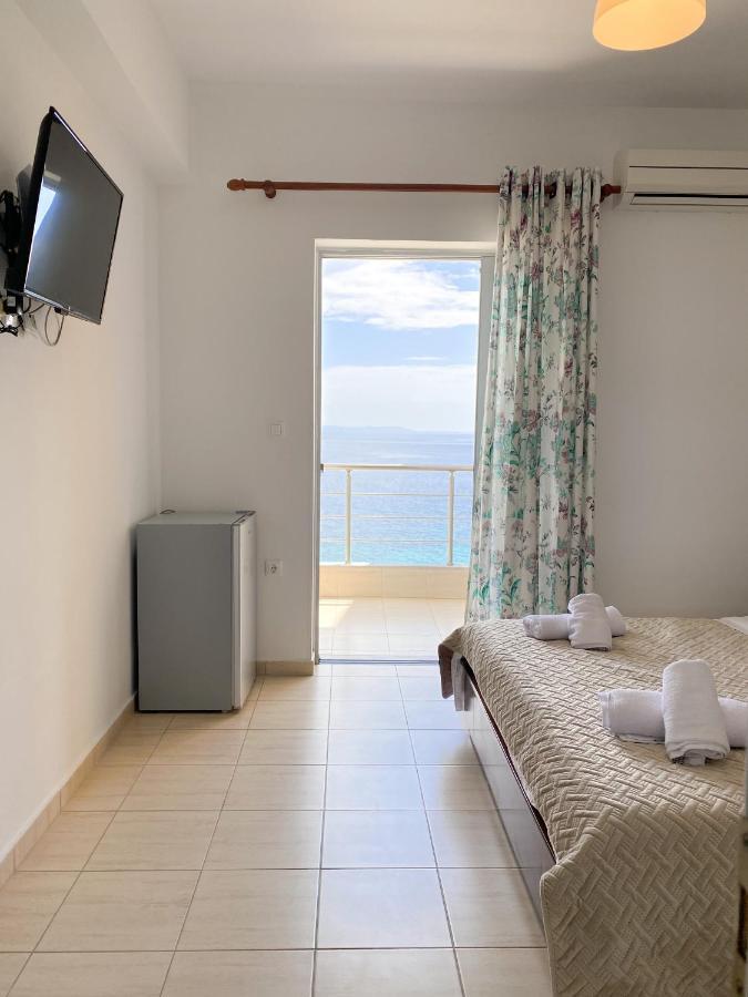 Dinos Apartaments Himarë Exterior foto